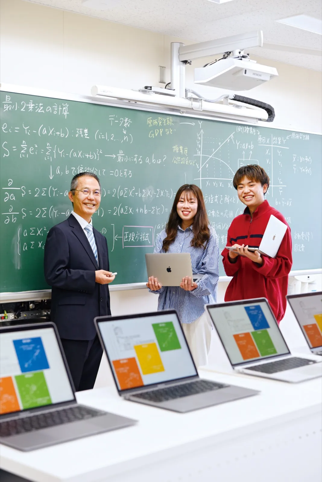 全学年にゼミを配置