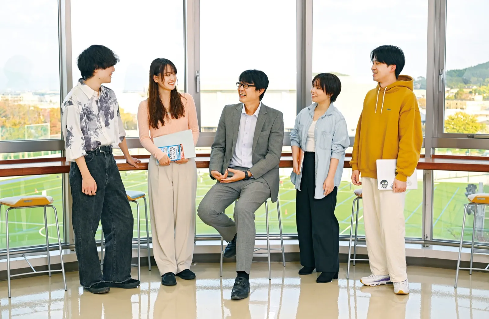 商学部独自の授業料免除とチャレンジ奨学金